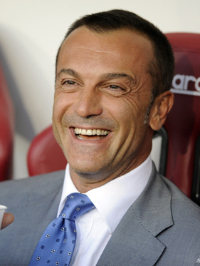 德天空：拜仁引进费耶诺德右后卫里德的谈判正在取得进展